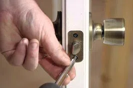 Locksmith Master Shop New Boston, MI 734-288-7154 Locksmith Master Shop New Boston, MI 734-288-7154 - 18-Emergency-Opening