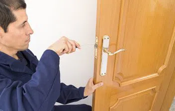 Locksmith Master Shop New Boston, MI 734-288-7154 Locksmith Master Shop New Boston, MI 734-288-7154 - 4-Locksmith-Help